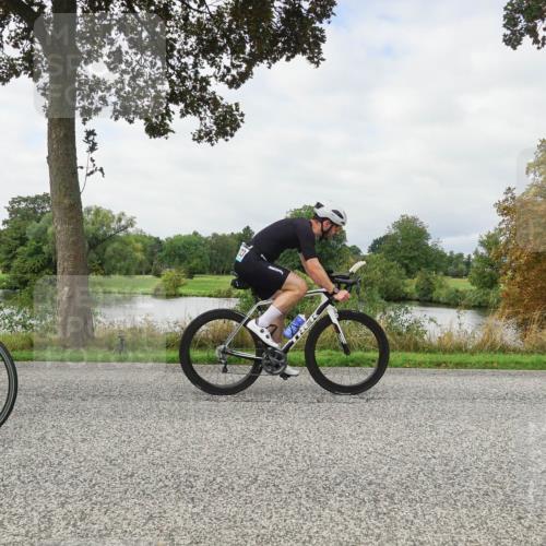 30.08.2026 - Elbe Triathlon Hamburg Michael Burmester http://msf.ph/oto/10040733 30.08.2026 10:56:40 Radfahren 900, 1065, 1233, 1304 meine-sportfotos.de