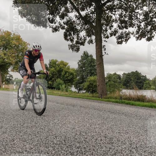 30.08.2026 - Elbe Triathlon Hamburg Michael Burmester http://msf.ph/oto/10040764 30.08.2026 09:00:50 Radfahren 297, 343, 384, 393 meine-sportfotos.de