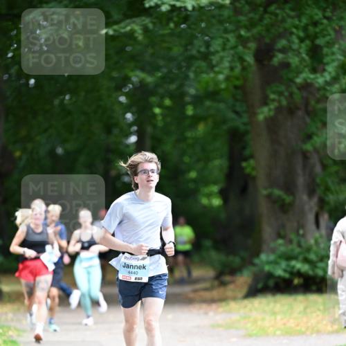 30.08.2026 - Blankeneser Heldenlauf Dr. Thomas Lammeyer http://msf.ph/oto/10040774 30.08.2026 11:15:54 Laufen 4440 meine-sportfotos.de
