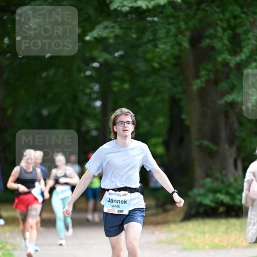 30.08.2026 - Blankeneser Heldenlauf Dr. Thomas Lammeyer http://msf.ph/oto/10040788 30.08.2026 11:15:55 Laufen 4440 meine-sportfotos.de