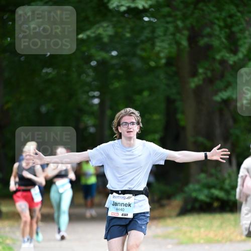 30.08.2026 - Blankeneser Heldenlauf Dr. Thomas Lammeyer http://msf.ph/oto/10040793 30.08.2026 11:15:55 Laufen 4440, 57 meine-sportfotos.de