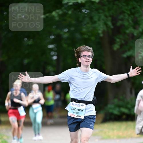30.08.2026 - Blankeneser Heldenlauf Dr. Thomas Lammeyer http://msf.ph/oto/10040810 30.08.2026 11:15:56 Laufen 4440 meine-sportfotos.de