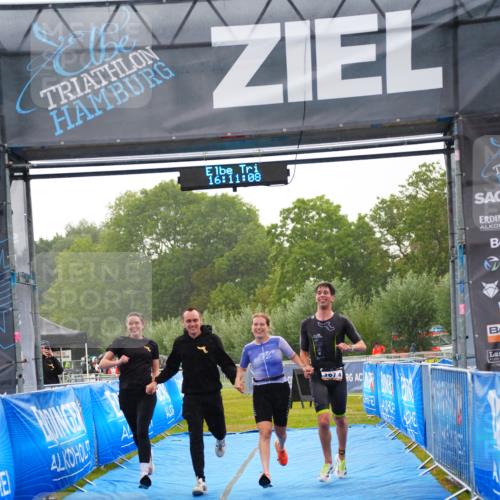30.08.2026 - Elbe Triathlon Hamburg LAZAROV Photography http://msf.ph/oto/10040813 30.08.2026 16:11:08 Ziel  meine-sportfotos.de