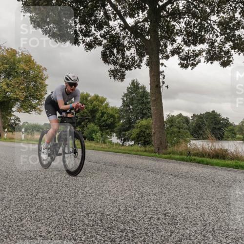 30.08.2026 - Elbe Triathlon Hamburg Michael Burmester http://msf.ph/oto/10040826 30.08.2026 09:01:19 Radfahren 235, 249, 305, 327, 369 meine-sportfotos.de