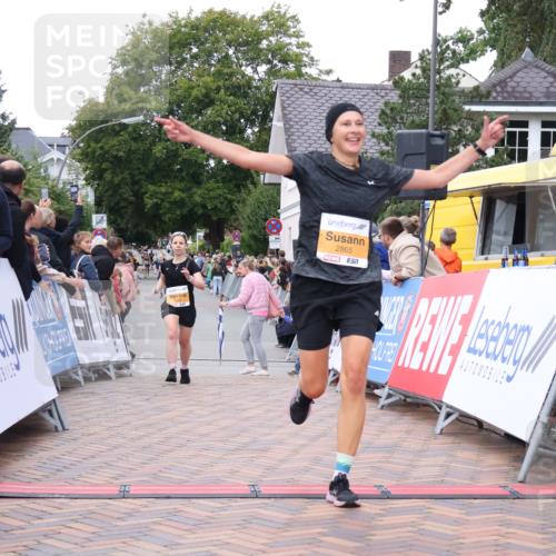 30.08.2026 - Blankeneser Heldenlauf Lena Gebhardt http://msf.ph/oto/10040889 30.08.2026 11:46:03 Ziel 2294, 2865 meine-sportfotos.de