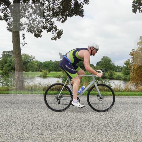 30.08.2026 - Elbe Triathlon Hamburg Michael Burmester http://msf.ph/oto/10040890 30.08.2026 10:58:32 Radfahren 1136 meine-sportfotos.de
