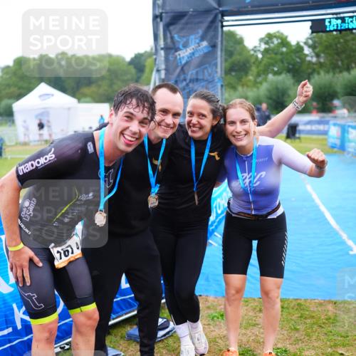30.08.2026 - Elbe Triathlon Hamburg LAZAROV Photography http://msf.ph/oto/10040920 30.08.2026 16:12:00 Ziel  meine-sportfotos.de