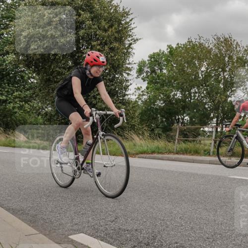 30.08.2026 - Elbe Triathlon Hamburg Michael Burmester http://msf.ph/oto/10040923 30.08.2026 14:17:24 Radfahren 153, 155 meine-sportfotos.de