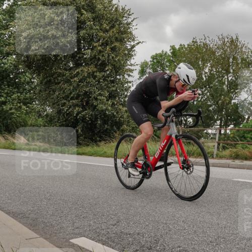 30.08.2026 - Elbe Triathlon Hamburg Michael Burmester http://msf.ph/oto/10040931 30.08.2026 14:17:26 Radfahren 153, 155 meine-sportfotos.de