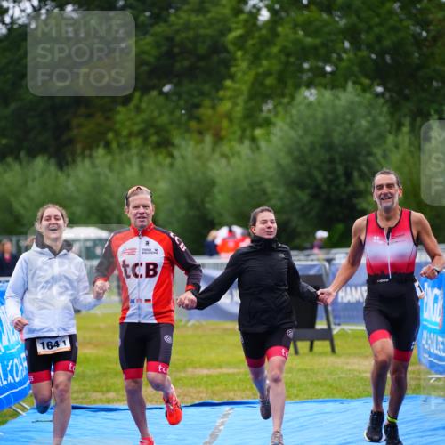 30.08.2026 - Elbe Triathlon Hamburg LAZAROV Photography http://msf.ph/oto/10040979 30.08.2026 16:15:52 Ziel  meine-sportfotos.de