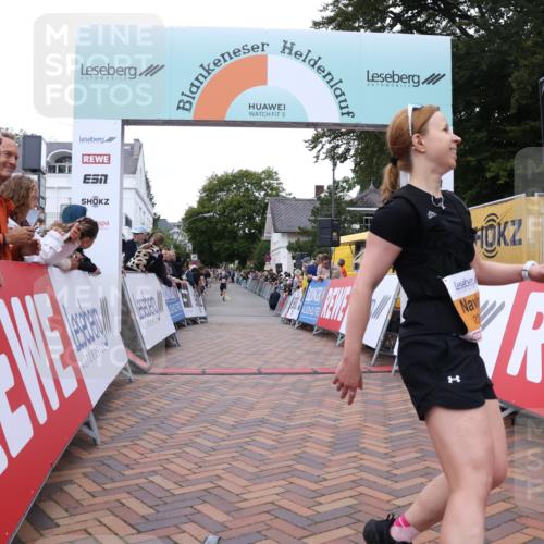 30.08.2026 - Blankeneser Heldenlauf Lena Gebhardt http://msf.ph/oto/10040983 30.08.2026 11:46:08 Ziel 2294, 2865 meine-sportfotos.de