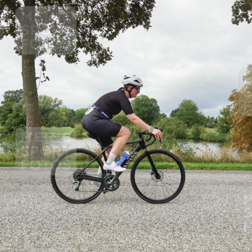 30.08.2026 - Elbe Triathlon Hamburg Michael Burmester http://msf.ph/oto/10040988 30.08.2026 11:00:02 Radfahren 945, 1153, 1280, 1293, 1352, 1445 meine-sportfotos.de