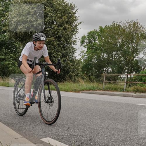 30.08.2026 - Elbe Triathlon Hamburg Michael Burmester http://msf.ph/oto/10040992 30.08.2026 14:17:50 Radfahren 128 meine-sportfotos.de