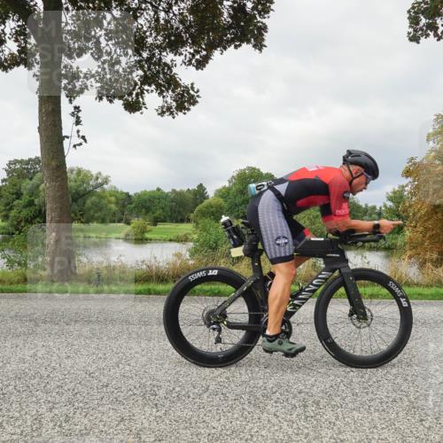 30.08.2026 - Elbe Triathlon Hamburg Michael Burmester http://msf.ph/oto/10041010 30.08.2026 11:00:09 Radfahren 992, 1153, 1214, 1280, 1293, 1320, 1352, 1445 meine-sportfotos.de