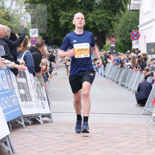 30.08.2026 - Blankeneser Heldenlauf Lena Gebhardt http://msf.ph/oto/10041011 30.08.2026 11:46:14 Ziel 2294, 2503 meine-sportfotos.de