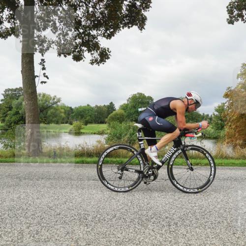 30.08.2026 - Elbe Triathlon Hamburg Michael Burmester http://msf.ph/oto/10041015 30.08.2026 11:00:10 Radfahren 992, 1153, 1214, 1280, 1320, 1445 meine-sportfotos.de