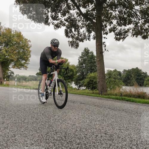30.08.2026 - Elbe Triathlon Hamburg Michael Burmester http://msf.ph/oto/10041030 30.08.2026 09:02:41 Radfahren 200, 225, 236, 445 meine-sportfotos.de