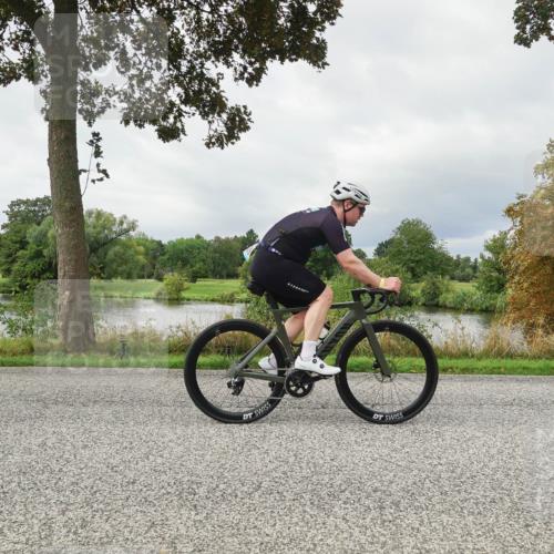 30.08.2026 - Elbe Triathlon Hamburg Michael Burmester http://msf.ph/oto/10041043 30.08.2026 11:00:25 Radfahren 888, 1129, 1237, 1322, 1379 meine-sportfotos.de