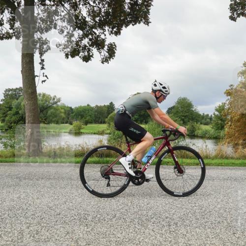 30.08.2026 - Elbe Triathlon Hamburg Michael Burmester http://msf.ph/oto/10041054 30.08.2026 11:00:26 Radfahren 888, 1129, 1237, 1322, 1379 meine-sportfotos.de
