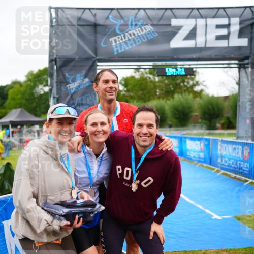 30.08.2026 - Elbe Triathlon Hamburg LAZAROV Photography http://msf.ph/oto/10041063 30.08.2026 16:17:26 Ziel  meine-sportfotos.de