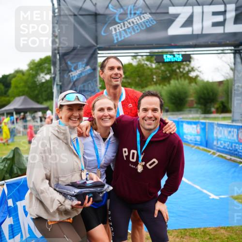30.08.2026 - Elbe Triathlon Hamburg LAZAROV Photography http://msf.ph/oto/10041068 30.08.2026 16:17:26 Ziel  meine-sportfotos.de