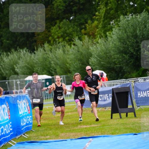 30.08.2026 - Elbe Triathlon Hamburg LAZAROV Photography http://msf.ph/oto/10041097 30.08.2026 16:18:18 Ziel  meine-sportfotos.de