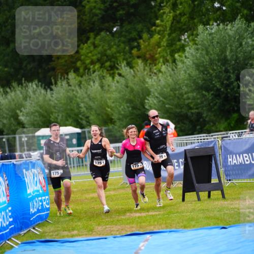 30.08.2026 - Elbe Triathlon Hamburg LAZAROV Photography http://msf.ph/oto/10041102 30.08.2026 16:18:18 Ziel  meine-sportfotos.de