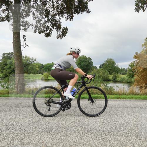 30.08.2026 - Elbe Triathlon Hamburg Michael Burmester http://msf.ph/oto/10041130 30.08.2026 11:01:34 Radfahren 941, 1367 meine-sportfotos.de