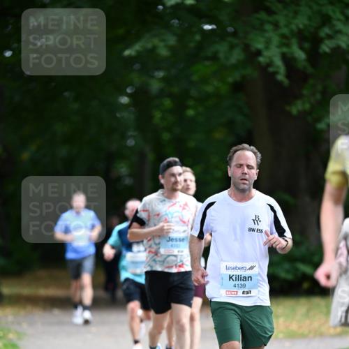 30.08.2026 - Blankeneser Heldenlauf Dr. Thomas Lammeyer http://msf.ph/oto/10041165 30.08.2026 11:16:13 Laufen 4325, 4139, 7 meine-sportfotos.de