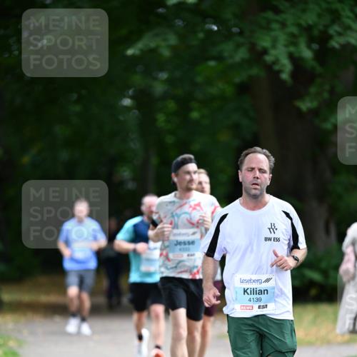 30.08.2026 - Blankeneser Heldenlauf Dr. Thomas Lammeyer http://msf.ph/oto/10041170 30.08.2026 11:16:14 Laufen 4555, 4139, 7 meine-sportfotos.de
