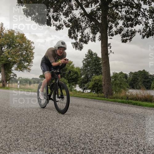 30.08.2026 - Elbe Triathlon Hamburg Michael Burmester http://msf.ph/oto/10041221 30.08.2026 09:04:33 Radfahren 217 meine-sportfotos.de