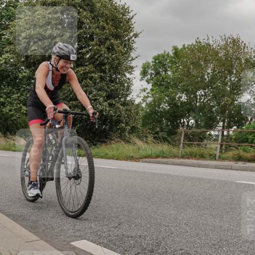 30.08.2026 - Elbe Triathlon Hamburg Michael Burmester http://msf.ph/oto/10041230 30.08.2026 14:19:30 Radfahren 169, 175 meine-sportfotos.de
