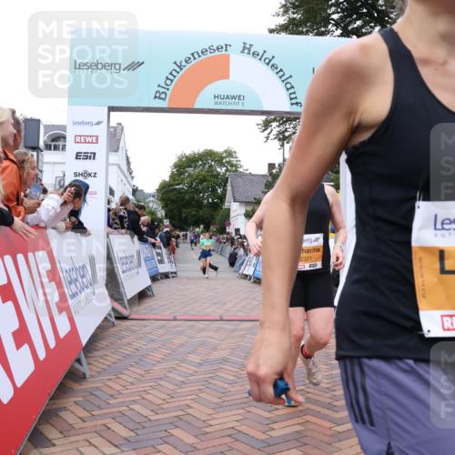 30.08.2026 - Blankeneser Heldenlauf Lena Gebhardt http://msf.ph/oto/10041250 30.08.2026 11:46:30 Ziel 2097, 2321, 2413, 2420, 2532 meine-sportfotos.de