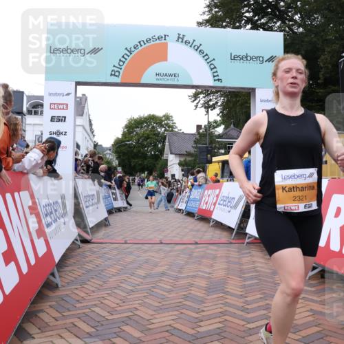 30.08.2026 - Blankeneser Heldenlauf Lena Gebhardt http://msf.ph/oto/10041263 30.08.2026 11:46:30 Ziel 2097, 2321, 2413, 2420, 2532 meine-sportfotos.de