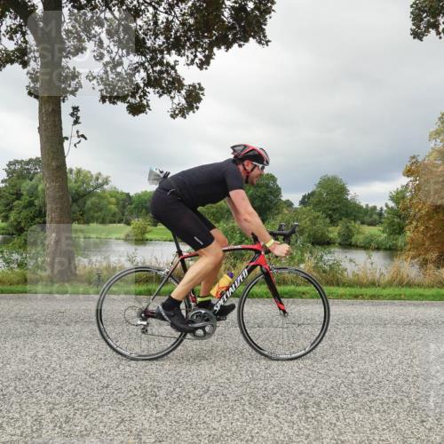 30.08.2026 - Elbe Triathlon Hamburg Michael Burmester http://msf.ph/oto/10041266 30.08.2026 11:03:39 Radfahren 1122, 1163, 1411 meine-sportfotos.de