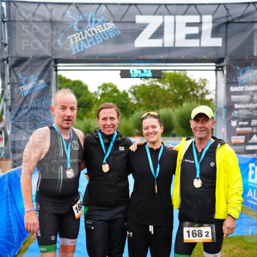 30.08.2026 - Elbe Triathlon Hamburg LAZAROV Photography http://msf.ph/oto/10041313 30.08.2026 16:19:04 Ziel  meine-sportfotos.de