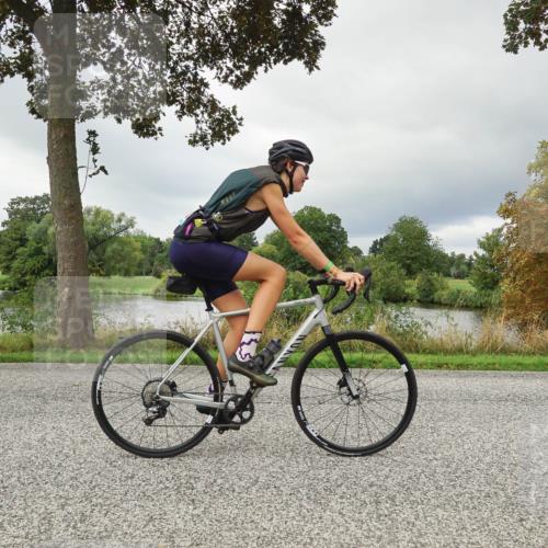 30.08.2026 - Elbe Triathlon Hamburg Michael Burmester http://msf.ph/oto/10041326 30.08.2026 11:04:31 Radfahren 1403, 1404 meine-sportfotos.de