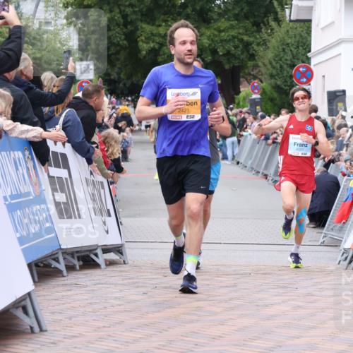 30.08.2026 - Blankeneser Heldenlauf Lena Gebhardt http://msf.ph/oto/10041334 30.08.2026 11:46:43 Ziel 2421, 2929, 4221 meine-sportfotos.de