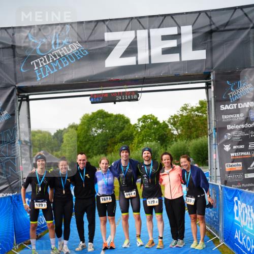 30.08.2026 - Elbe Triathlon Hamburg LAZAROV Photography http://msf.ph/oto/10041354 30.08.2026 16:20:36 Ziel  meine-sportfotos.de