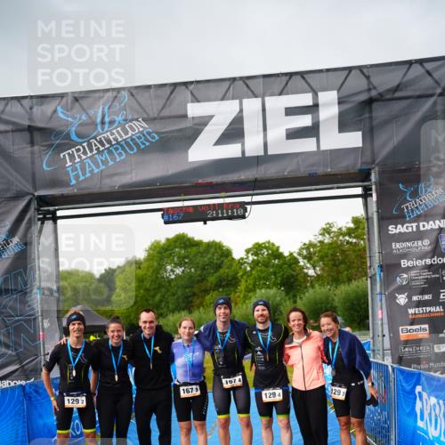 30.08.2026 - Elbe Triathlon Hamburg LAZAROV Photography http://msf.ph/oto/10041365 30.08.2026 16:20:37 Ziel  meine-sportfotos.de