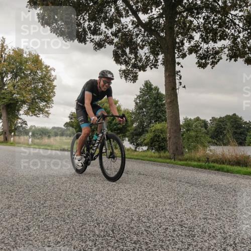 30.08.2026 - Elbe Triathlon Hamburg Michael Burmester http://msf.ph/oto/10041366 30.08.2026 09:05:58 Radfahren 213, 266, 485 meine-sportfotos.de