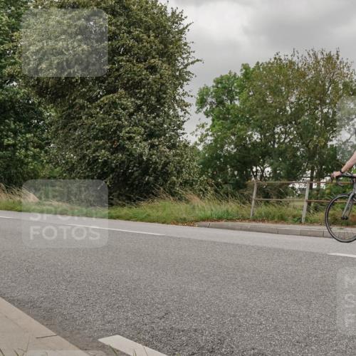 30.08.2026 - Elbe Triathlon Hamburg Michael Burmester http://msf.ph/oto/10041388 30.08.2026 14:20:32 Radfahren 138 meine-sportfotos.de