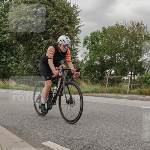 30.08.2026 - Elbe Triathlon Hamburg Michael Burmester http://msf.ph/oto/10041428 30.08.2026 14:20:56 Radfahren 146, 147, 165, 172 meine-sportfotos.de
