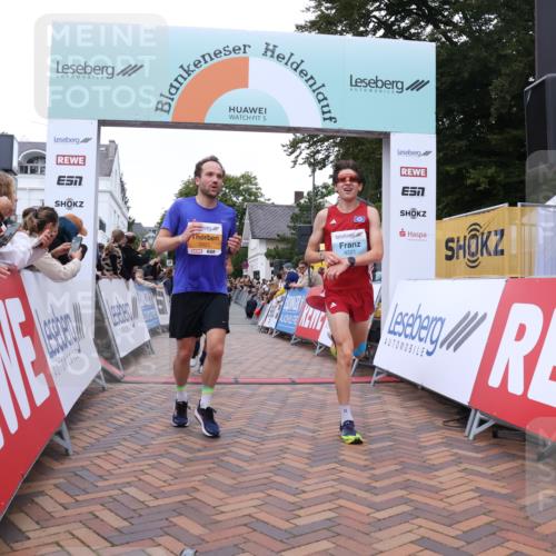 30.08.2026 - Blankeneser Heldenlauf Lena Gebhardt http://msf.ph/oto/10041432 30.08.2026 11:46:46 Ziel 2421, 2929, 4221 meine-sportfotos.de