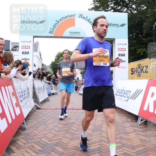 30.08.2026 - Blankeneser Heldenlauf Lena Gebhardt http://msf.ph/oto/10041473 30.08.2026 11:46:47 Ziel 2421, 2929, 4221 meine-sportfotos.de