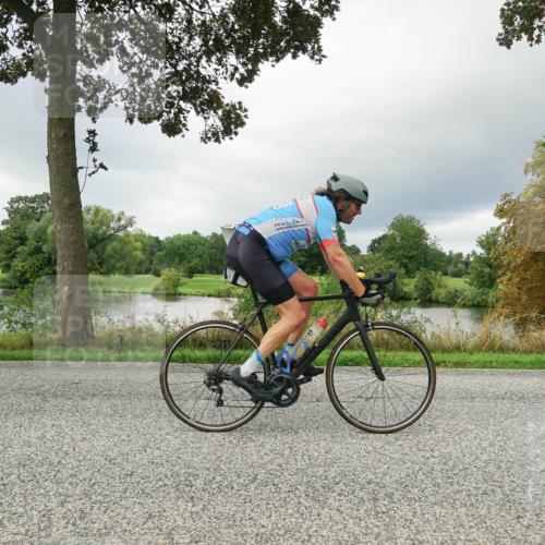 30.08.2026 - Elbe Triathlon Hamburg Michael Burmester http://msf.ph/oto/10041476 30.08.2026 11:06:07 Radfahren 896, 1303, 1305, 1390, 1442, 1457 meine-sportfotos.de