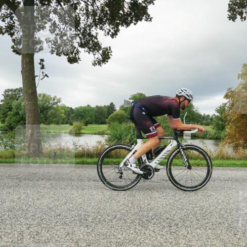 30.08.2026 - Elbe Triathlon Hamburg Michael Burmester http://msf.ph/oto/10041481 30.08.2026 11:06:09 Radfahren 896, 1303, 1305, 1442 meine-sportfotos.de