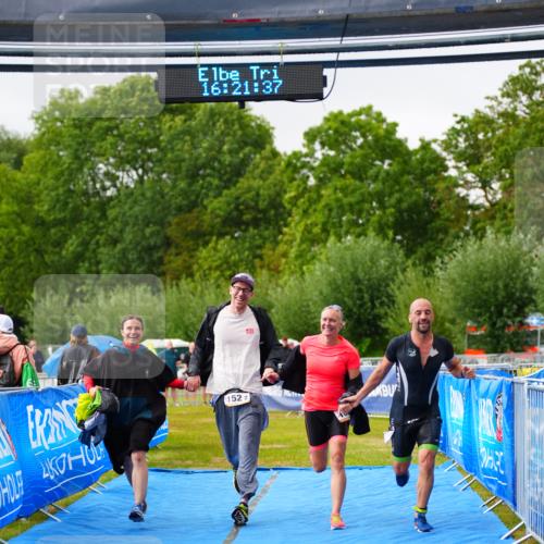 30.08.2026 - Elbe Triathlon Hamburg LAZAROV Photography http://msf.ph/oto/10041492 30.08.2026 16:21:36 Ziel  meine-sportfotos.de