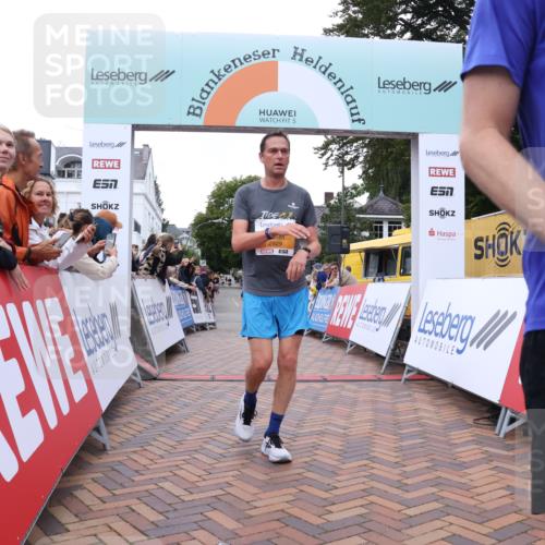 30.08.2026 - Blankeneser Heldenlauf Lena Gebhardt http://msf.ph/oto/10041503 30.08.2026 11:46:48 Ziel 2005, 2421, 2435, 2798, 2929, 4221 meine-sportfotos.de