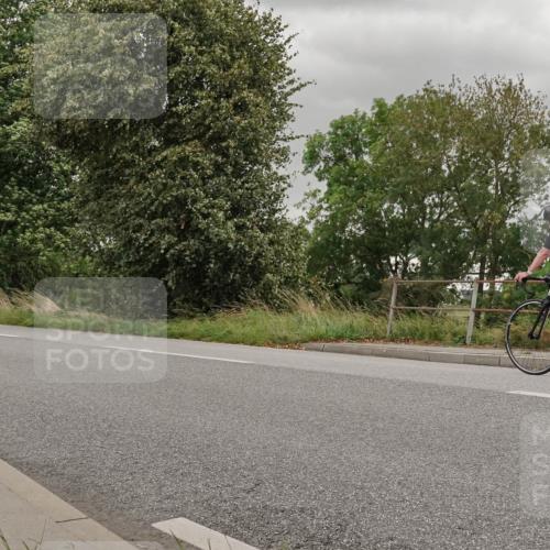 30.08.2026 - Elbe Triathlon Hamburg Michael Burmester http://msf.ph/oto/10041520 30.08.2026 14:21:28 Radfahren 151 meine-sportfotos.de